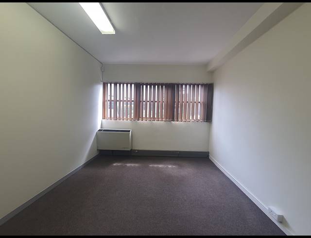 107M² OFFICE FOR SALE IN WESTVILLE